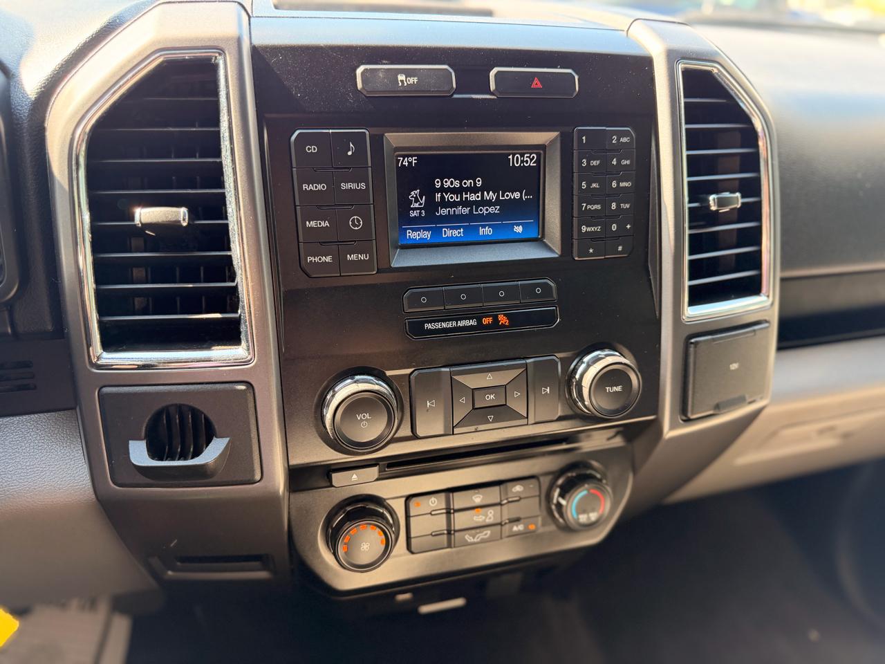 Ford F-150 XLT SuperCrew 2WD 2016