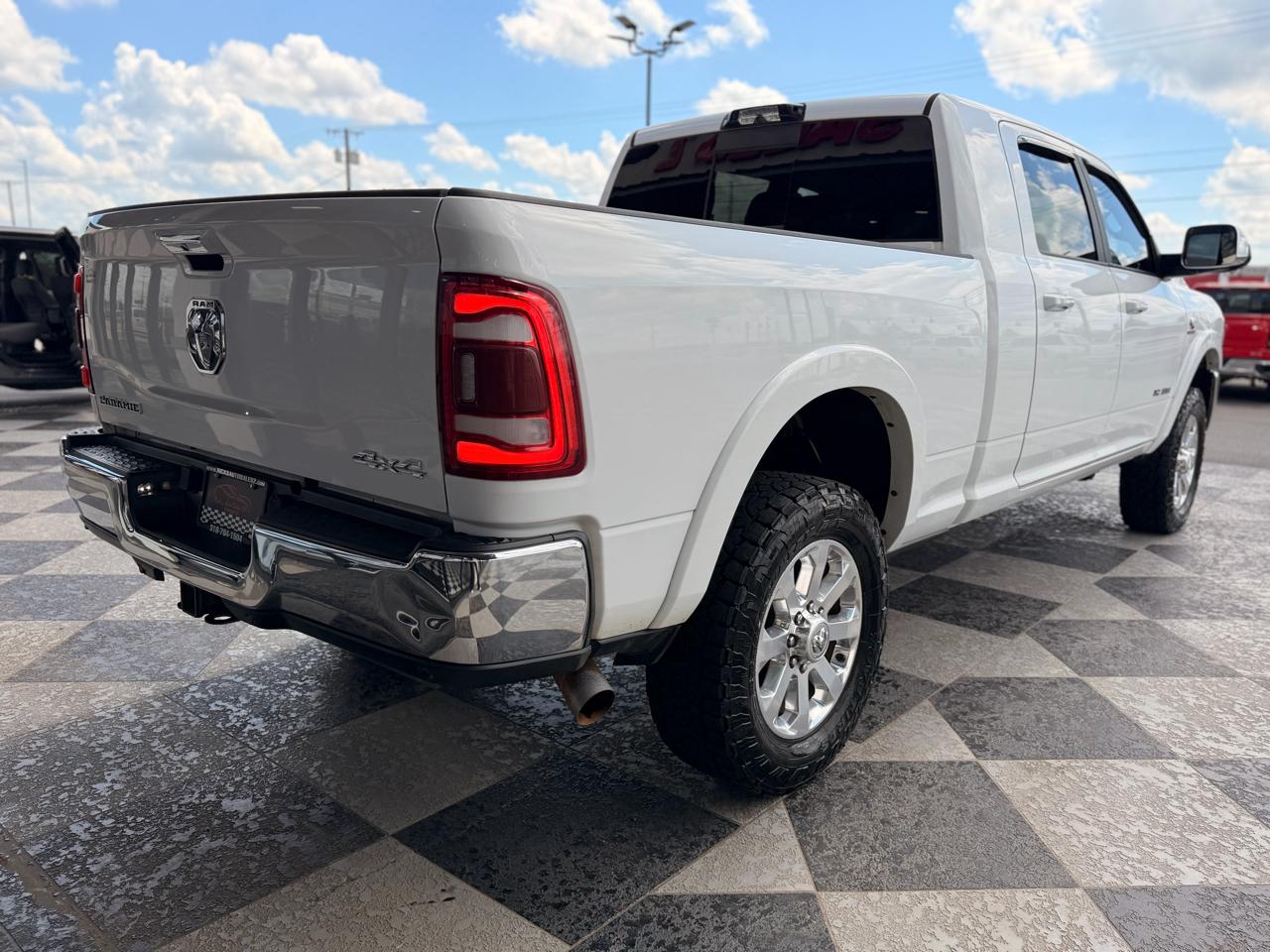RAM 2500 Laramie Mega Cab 4WD 2022