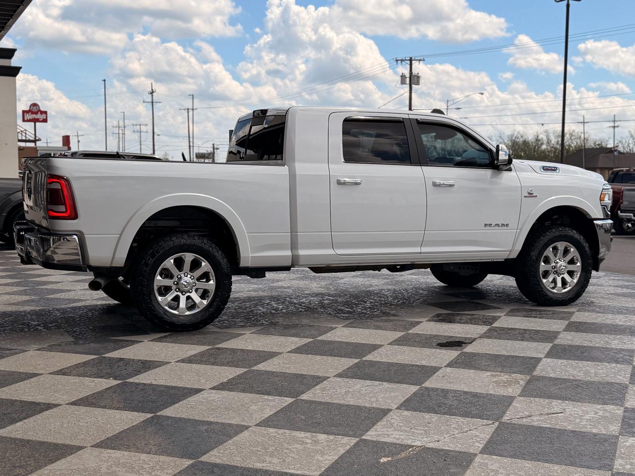RAM 2500 Laramie Mega Cab 4WD 2022