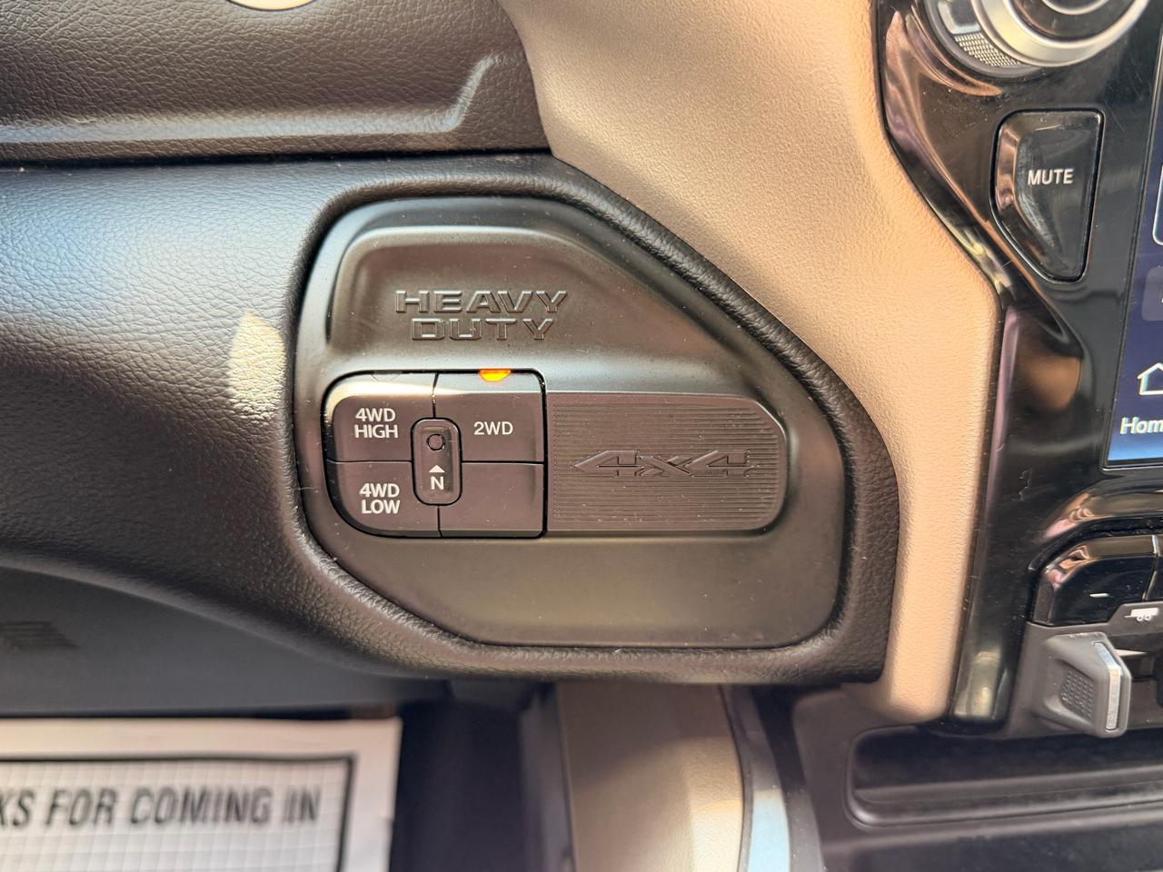 RAM 2500 Laramie Mega Cab 4WD 2022