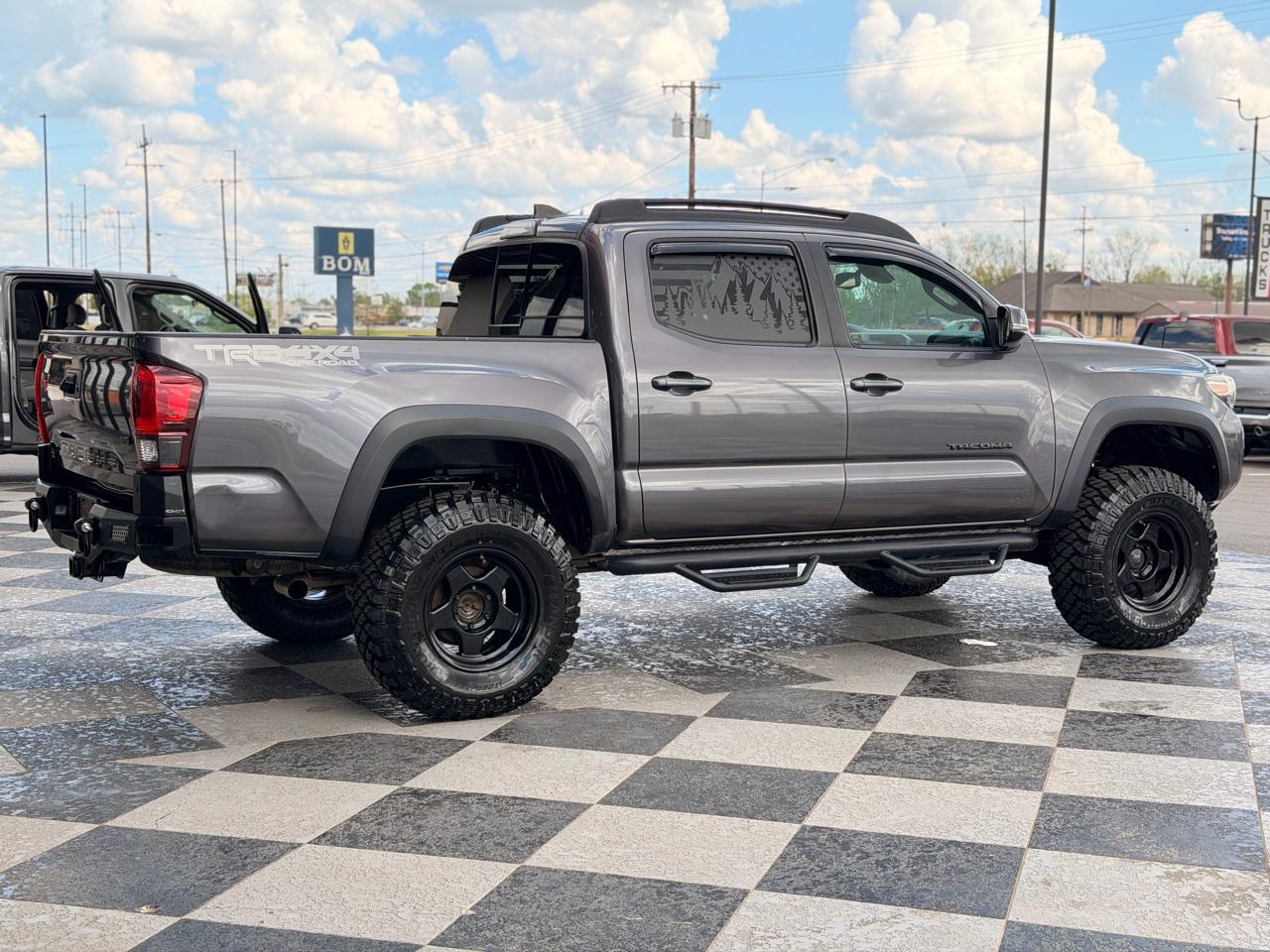 Toyota Tacoma TRD Offroad Dbl Cab 4WD V6 6sp 2018