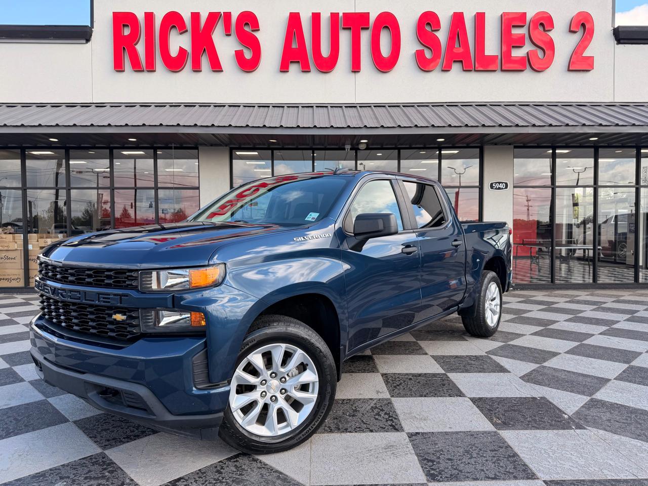 Chevrolet Silverado 1500 Custom Crew Cab 2WD 2021