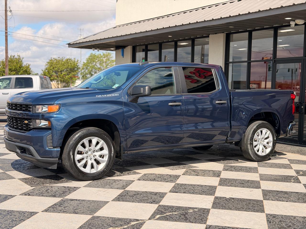 Chevrolet Silverado 1500 Custom Crew Cab 2WD 2021