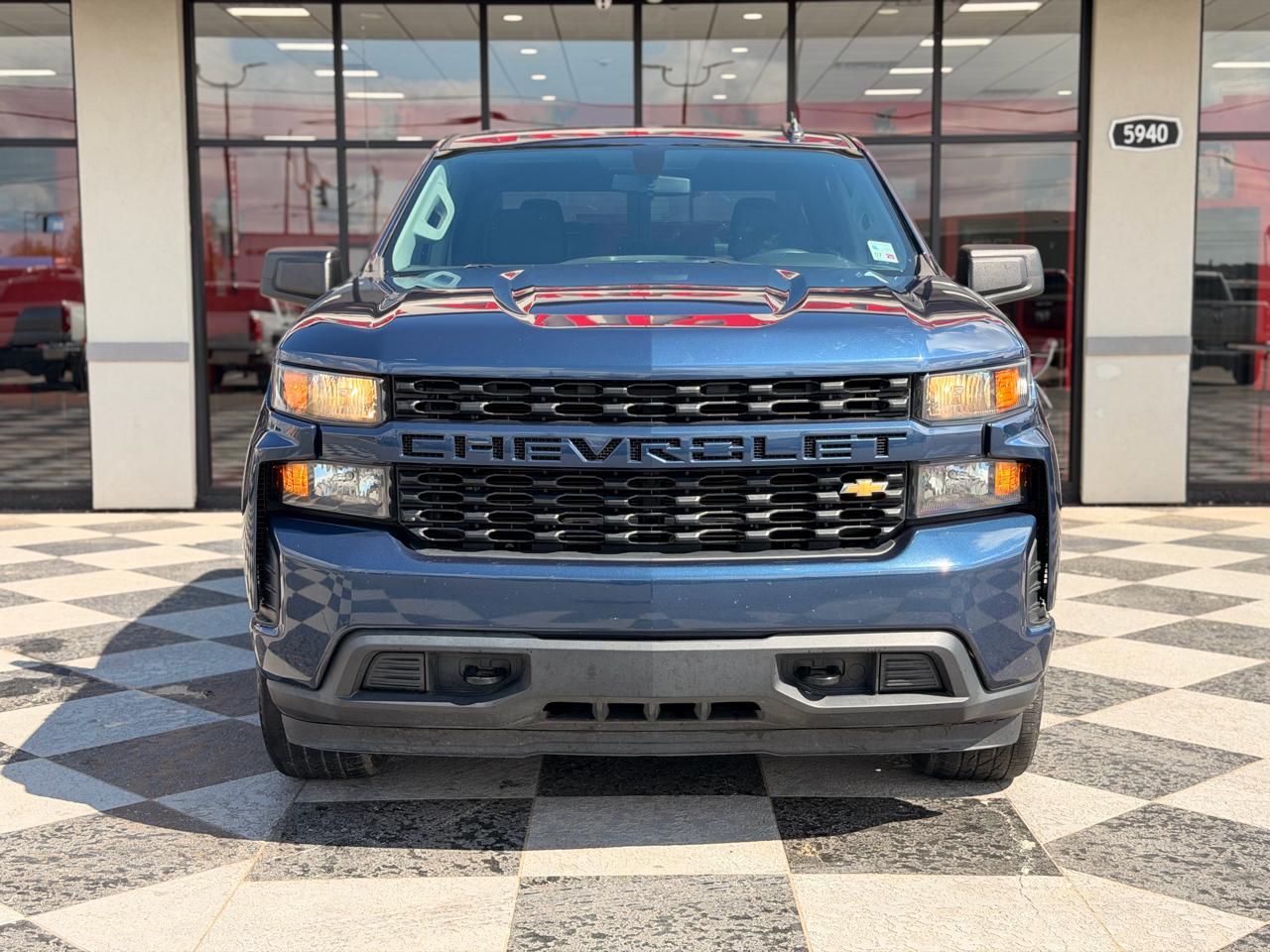 Chevrolet Silverado 1500 Custom Crew Cab 2WD 2021