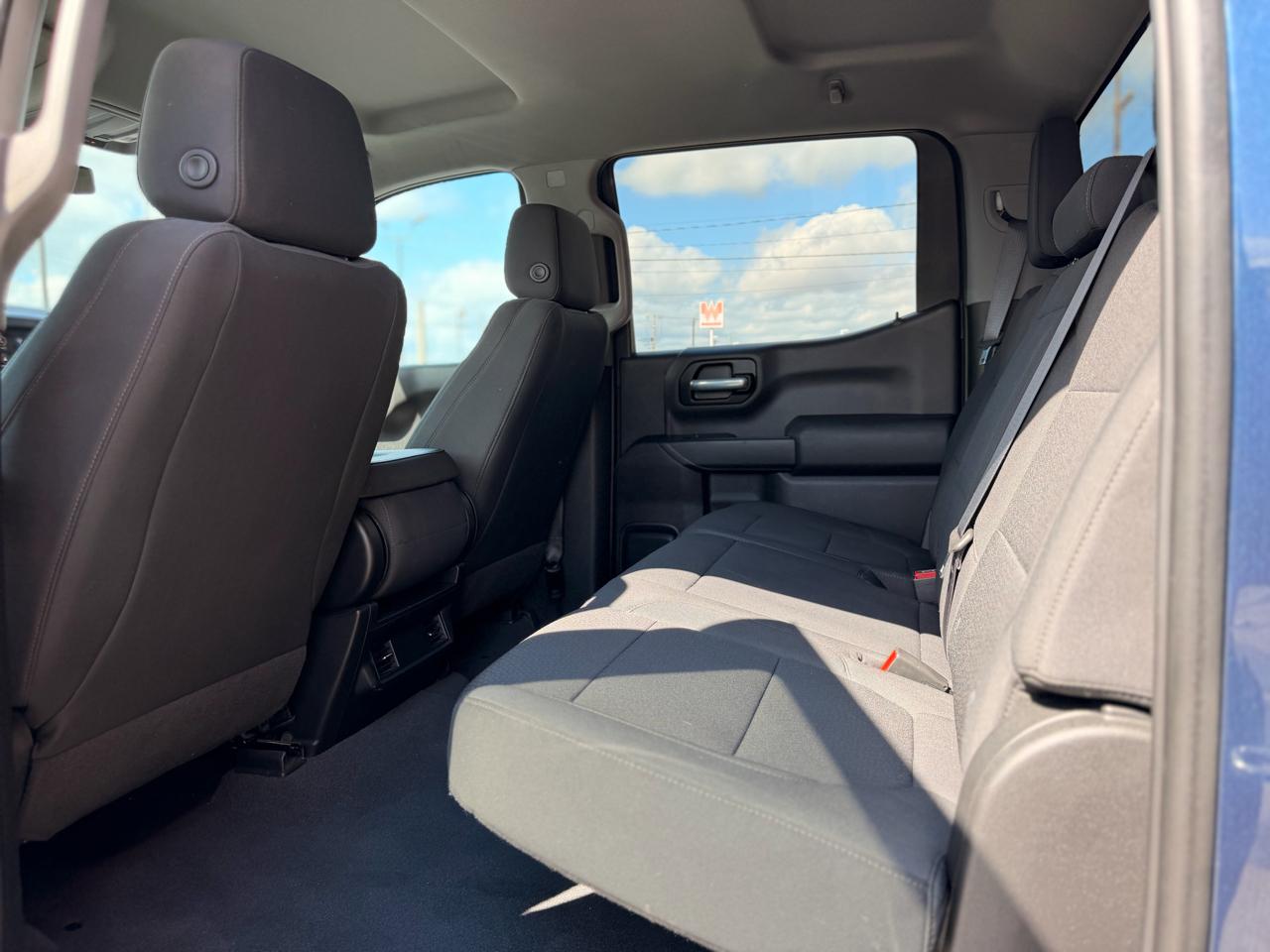 Chevrolet Silverado 1500 Custom Crew Cab 2WD 2021