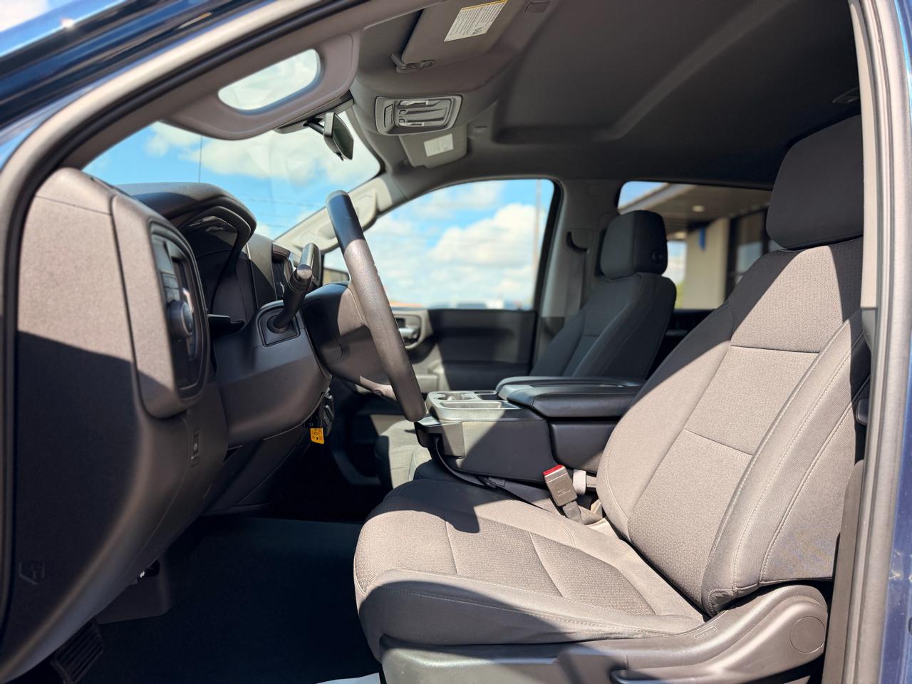 Chevrolet Silverado 1500 Custom Crew Cab 2WD 2021