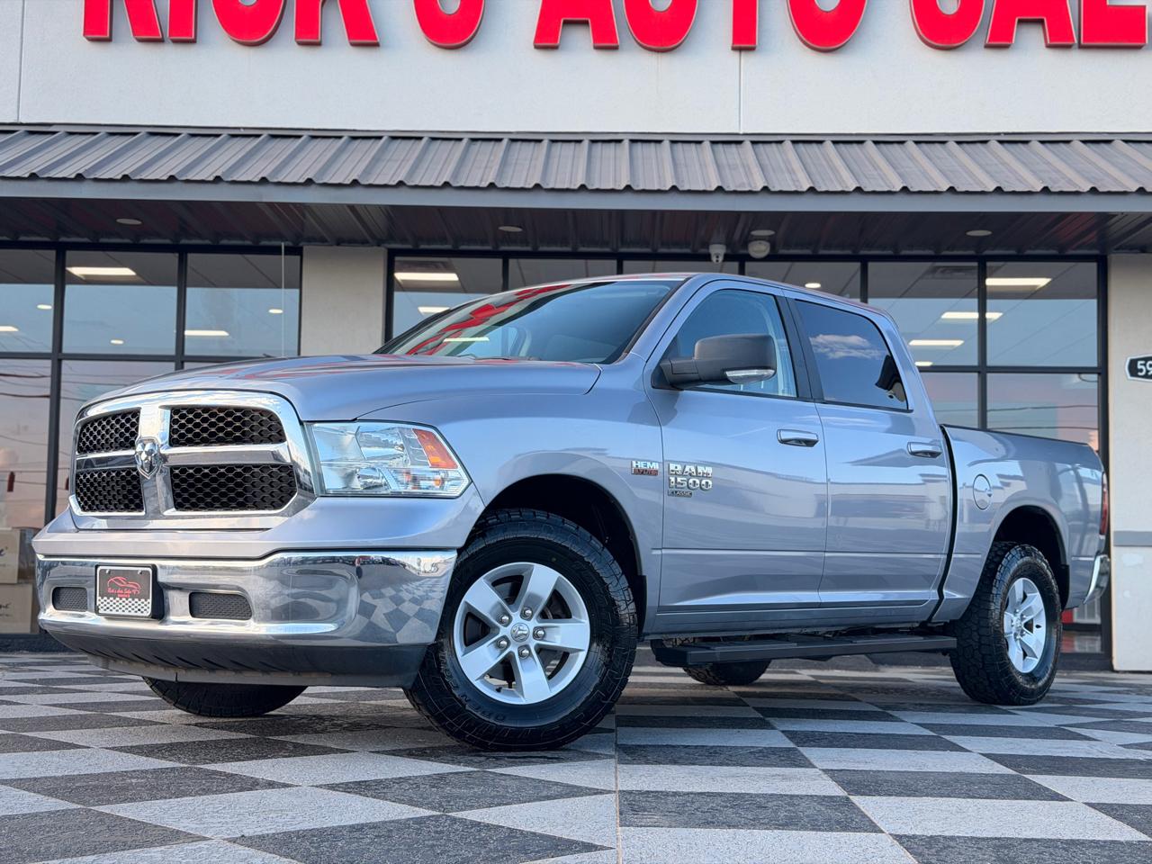 RAM 1500 Classic SLT Crew Cab SWB 4WD 2019