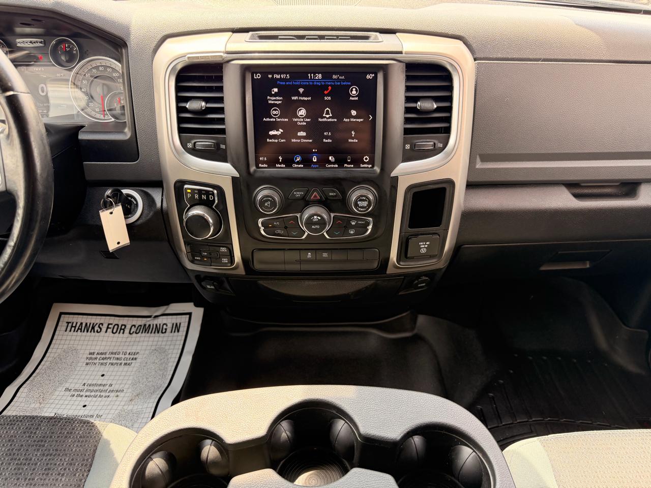 RAM 1500 Classic SLT Crew Cab SWB 4WD 2019