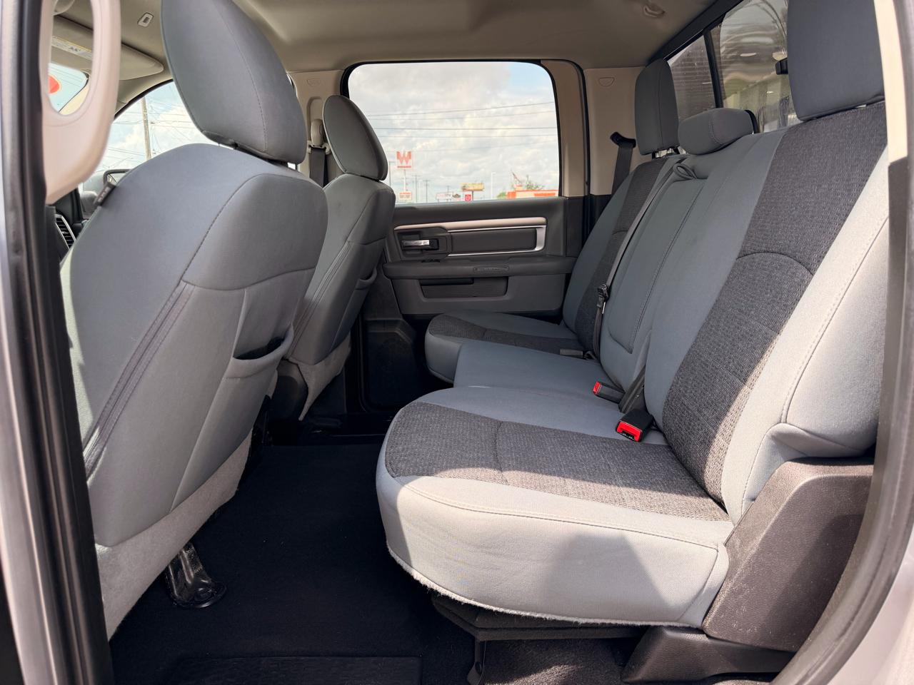 RAM 1500 Classic SLT Crew Cab SWB 4WD 2019