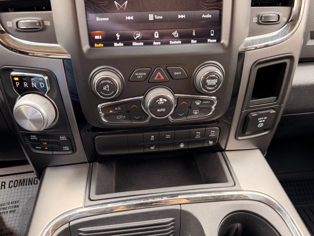 RAM 1500 Sport Crew Cab 4WD 2018