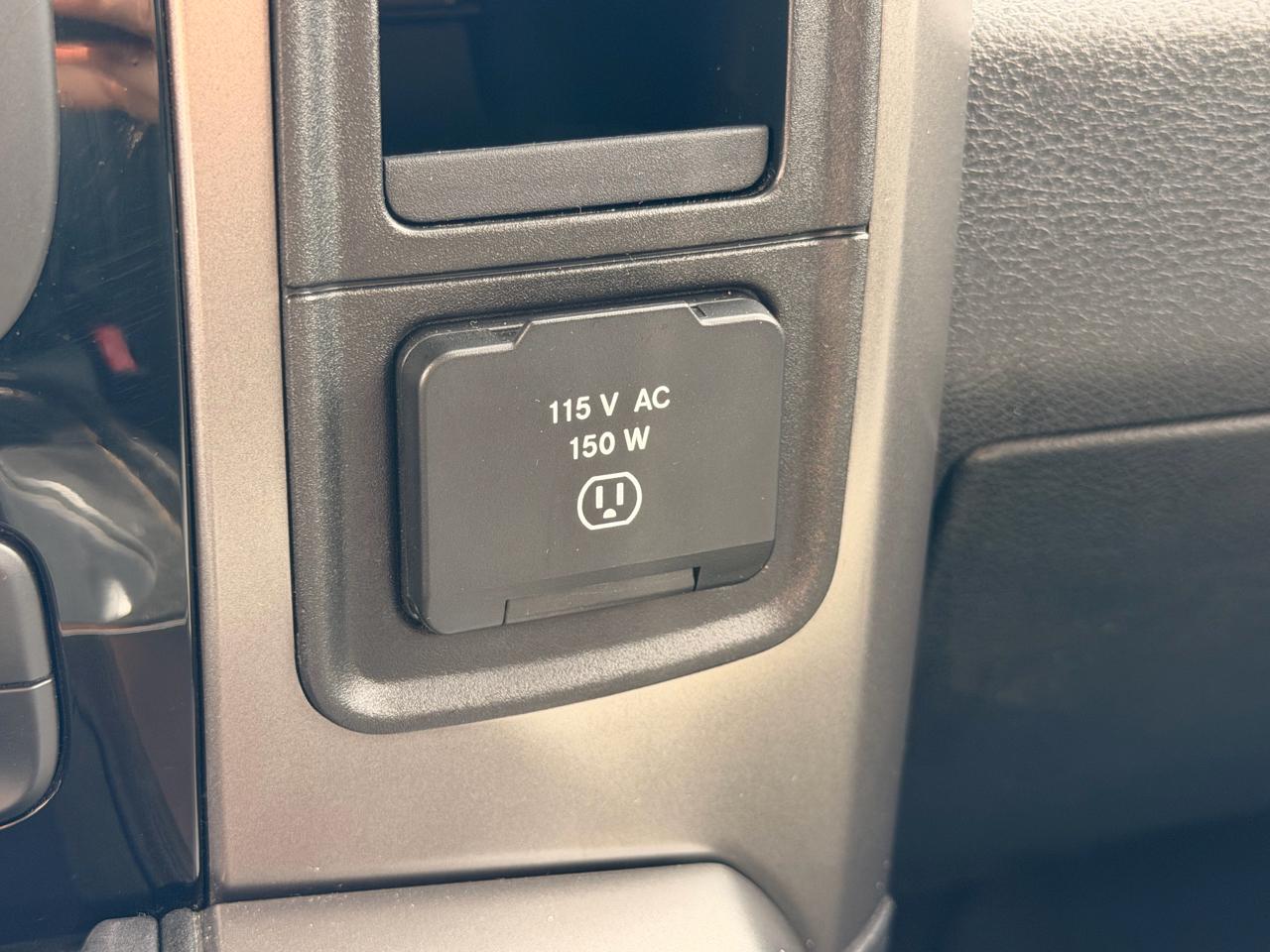 RAM 1500 Sport Crew Cab 4WD 2018