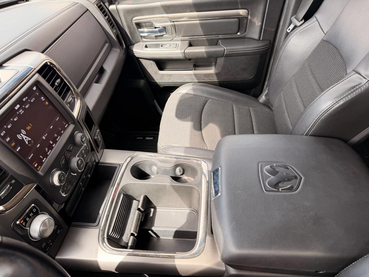 RAM 1500 Sport Crew Cab 4WD 2018