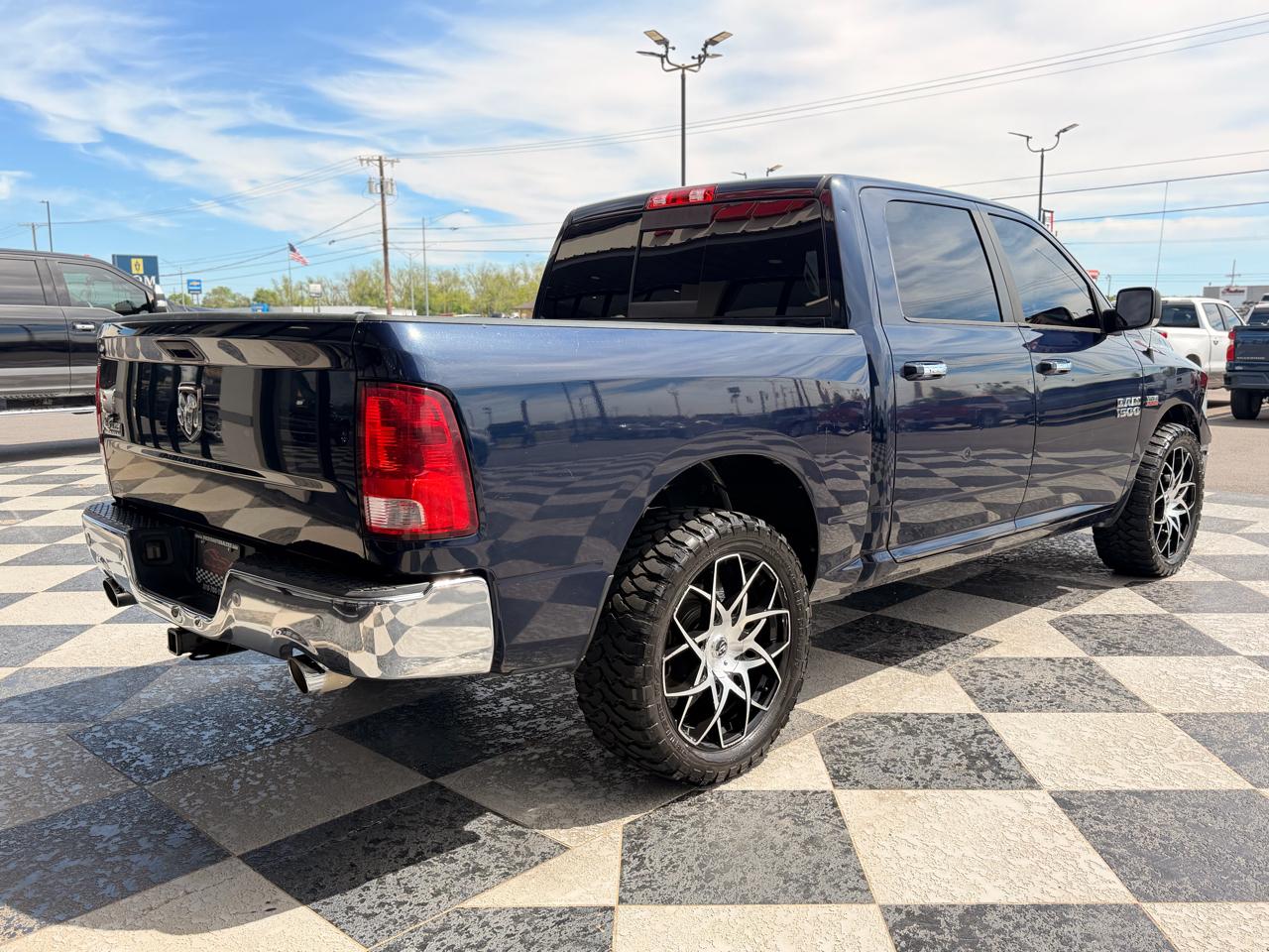 RAM 1500 Big Horn Crew Cab 2WD SWB 2016