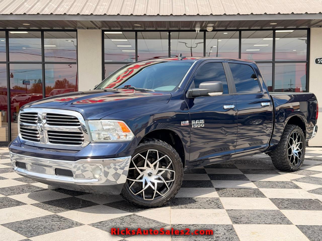 RAM 1500 Big Horn Crew Cab 2WD SWB 2016