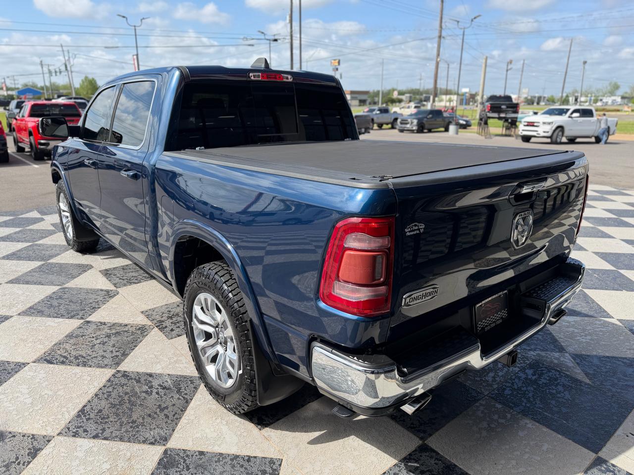 RAM 1500 Laramie Longhorn Crew Cab 4WD 2019