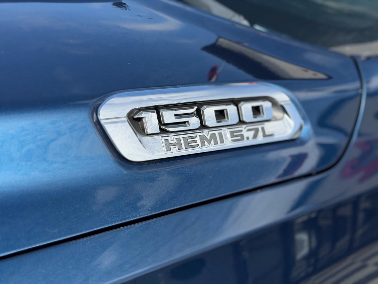 RAM 1500 Laramie Longhorn Crew Cab 4WD 2019