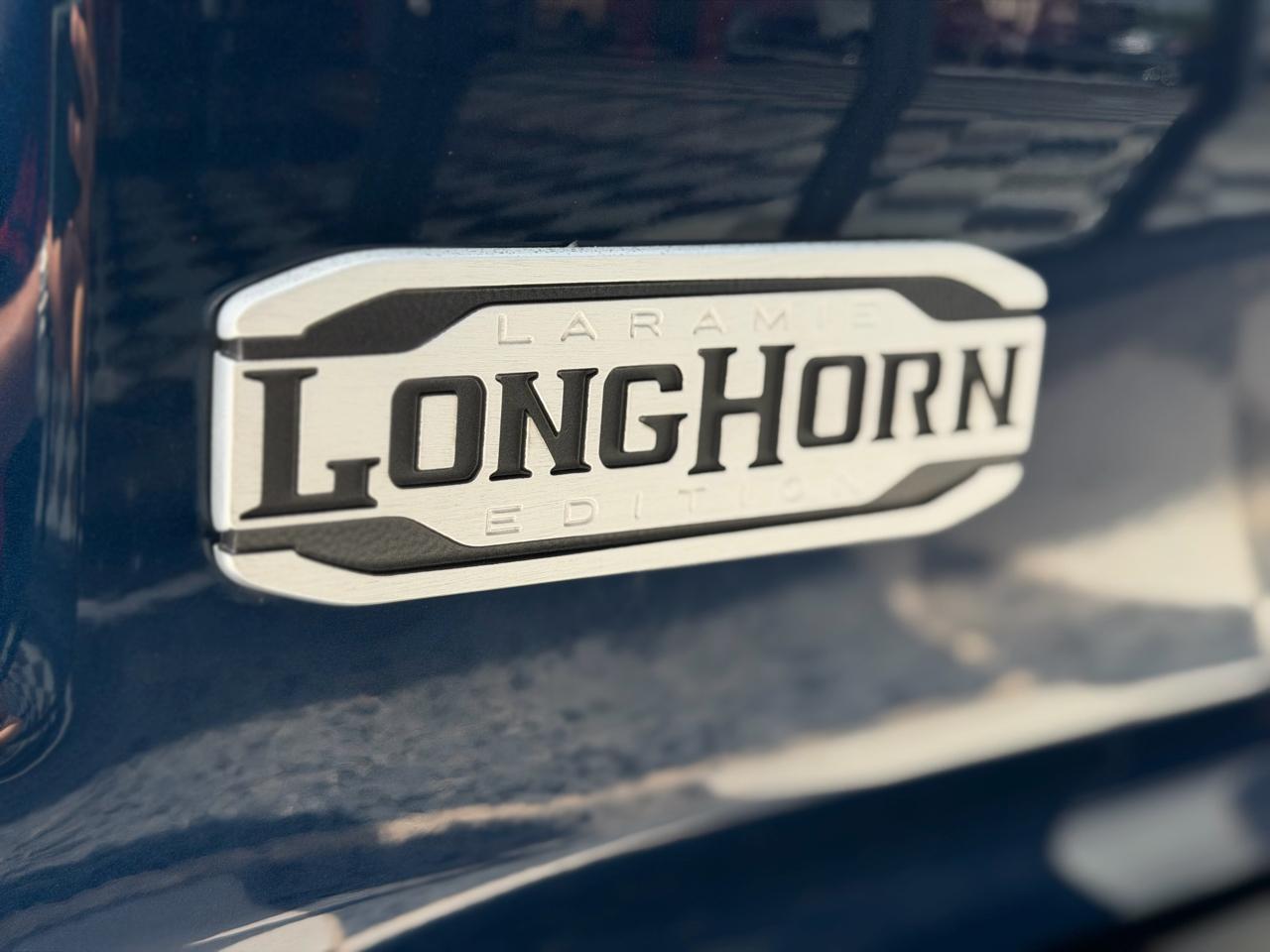 RAM 1500 Laramie Longhorn Crew Cab 4WD 2019