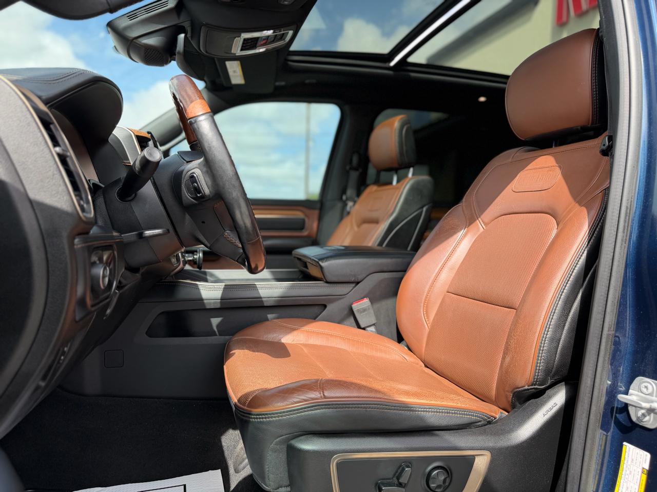 RAM 1500 Laramie Longhorn Crew Cab 4WD 2019