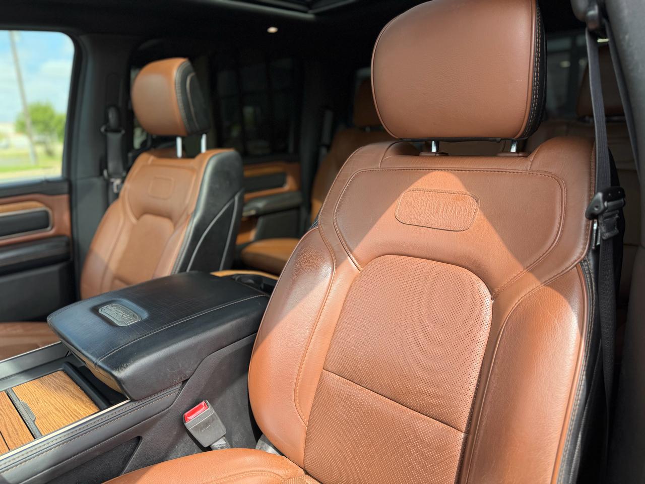 RAM 1500 Laramie Longhorn Crew Cab 4WD 2019