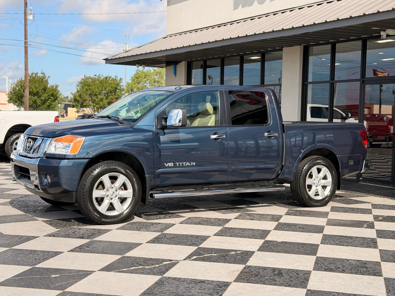 Nissan Titan SL Crew Cab 2WD 2015