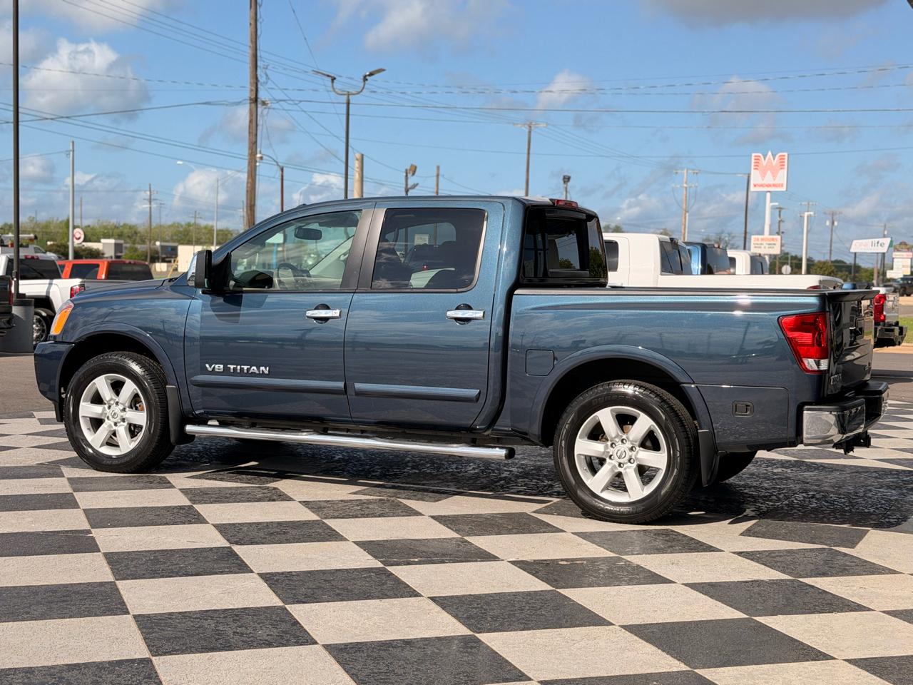 Nissan Titan SL Crew Cab 2WD 2015