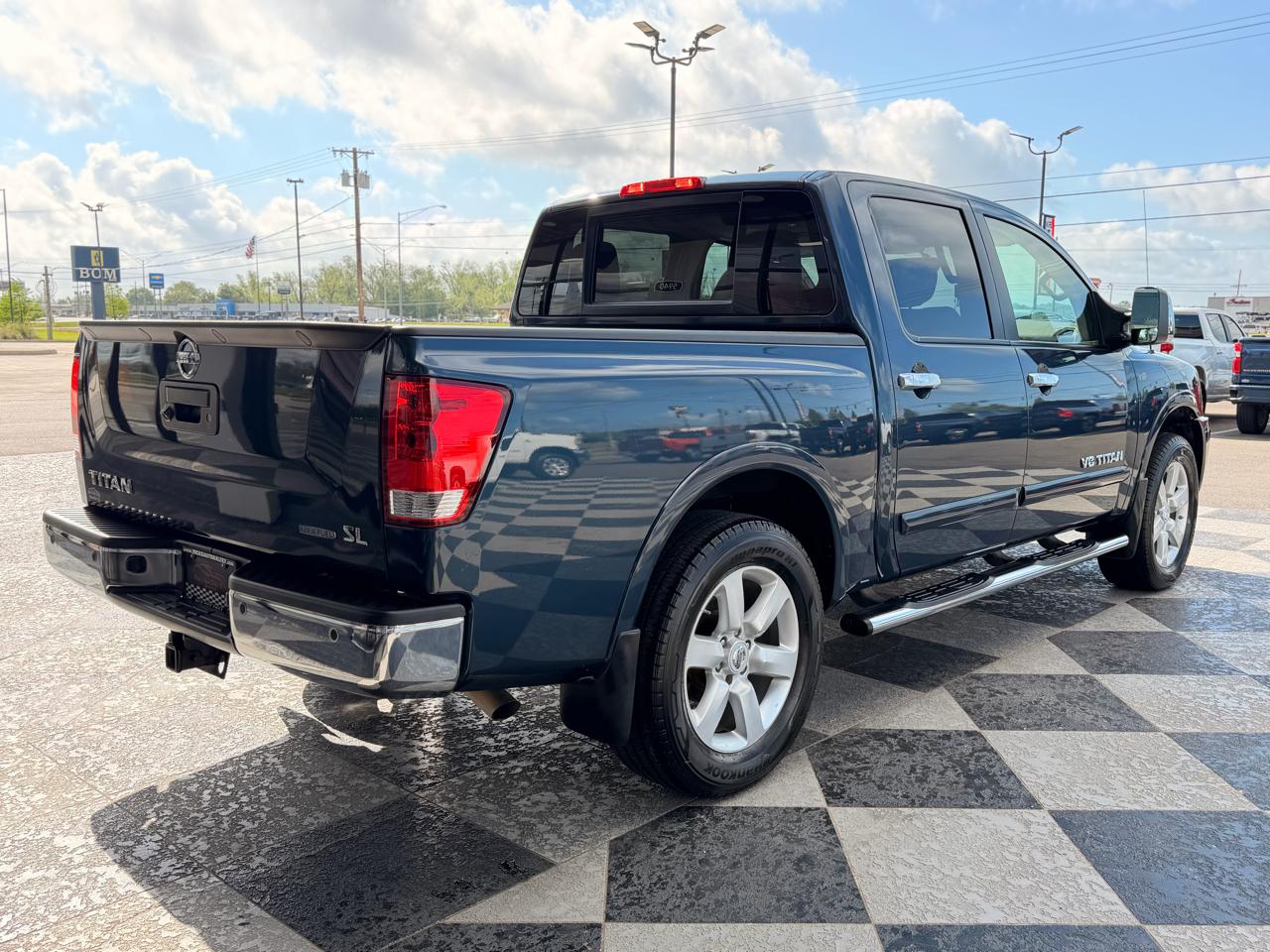 Nissan Titan SL Crew Cab 2WD 2015