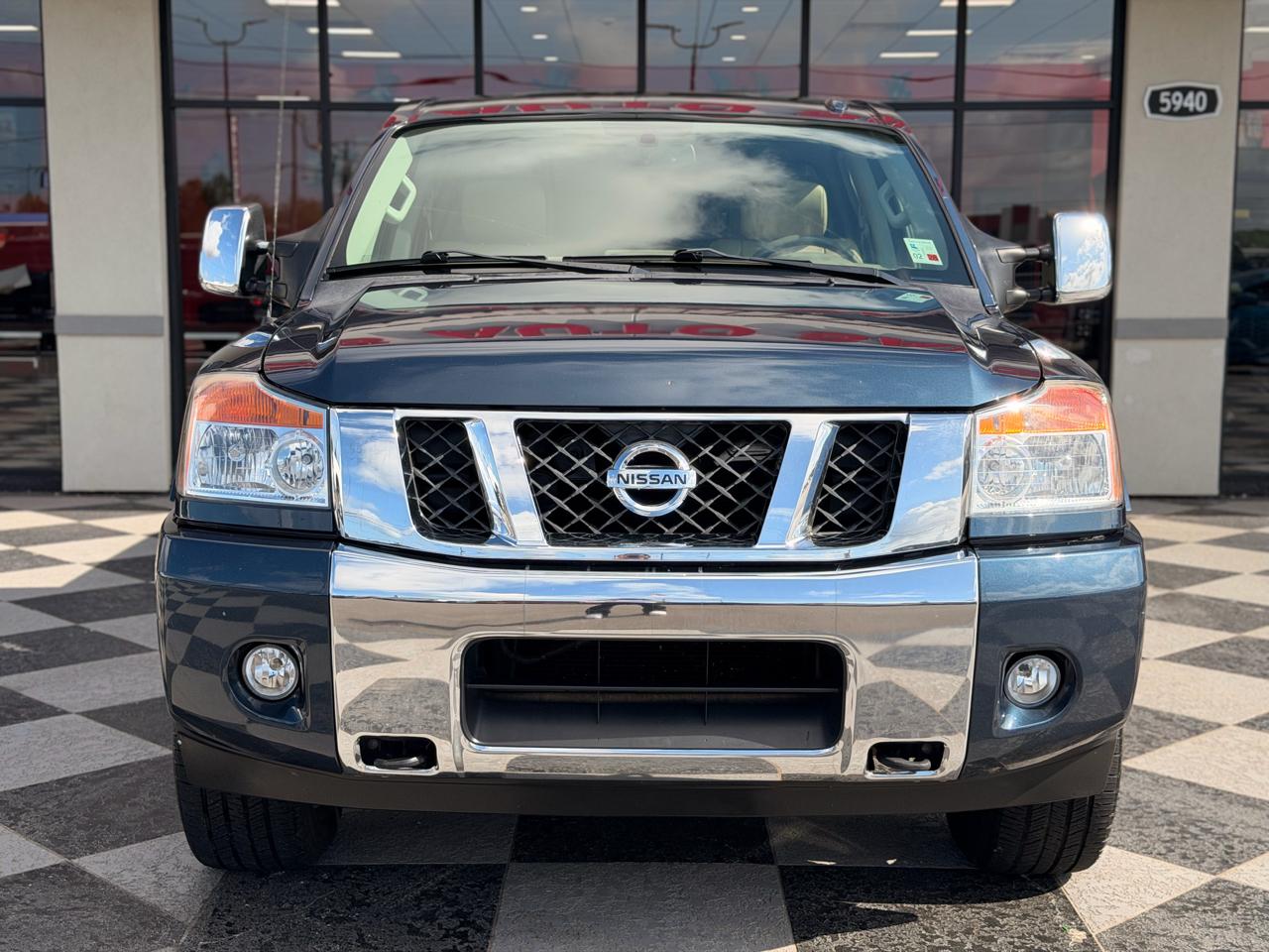 Nissan Titan SL Crew Cab 2WD 2015