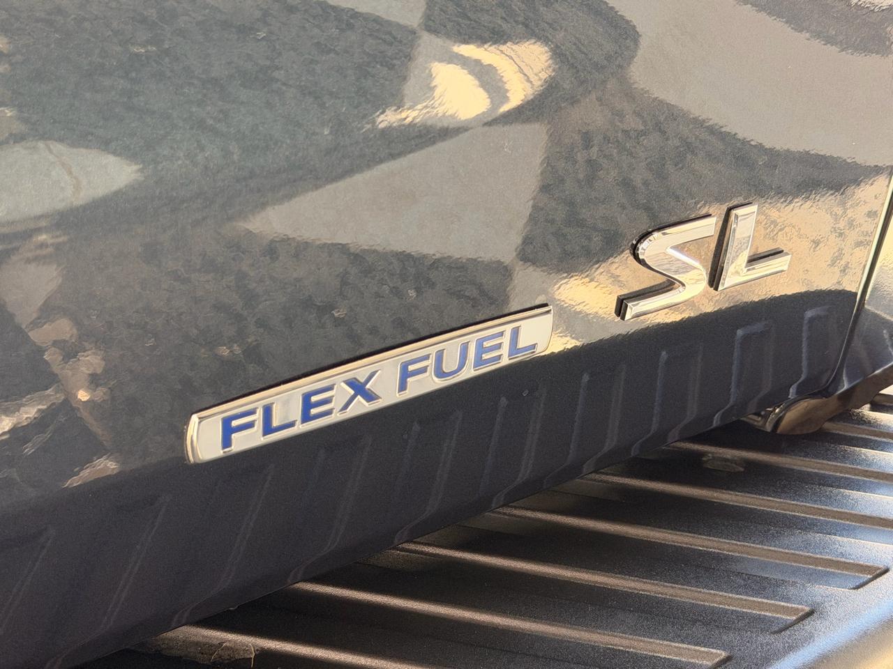 Nissan Titan SL Crew Cab 2WD 2015