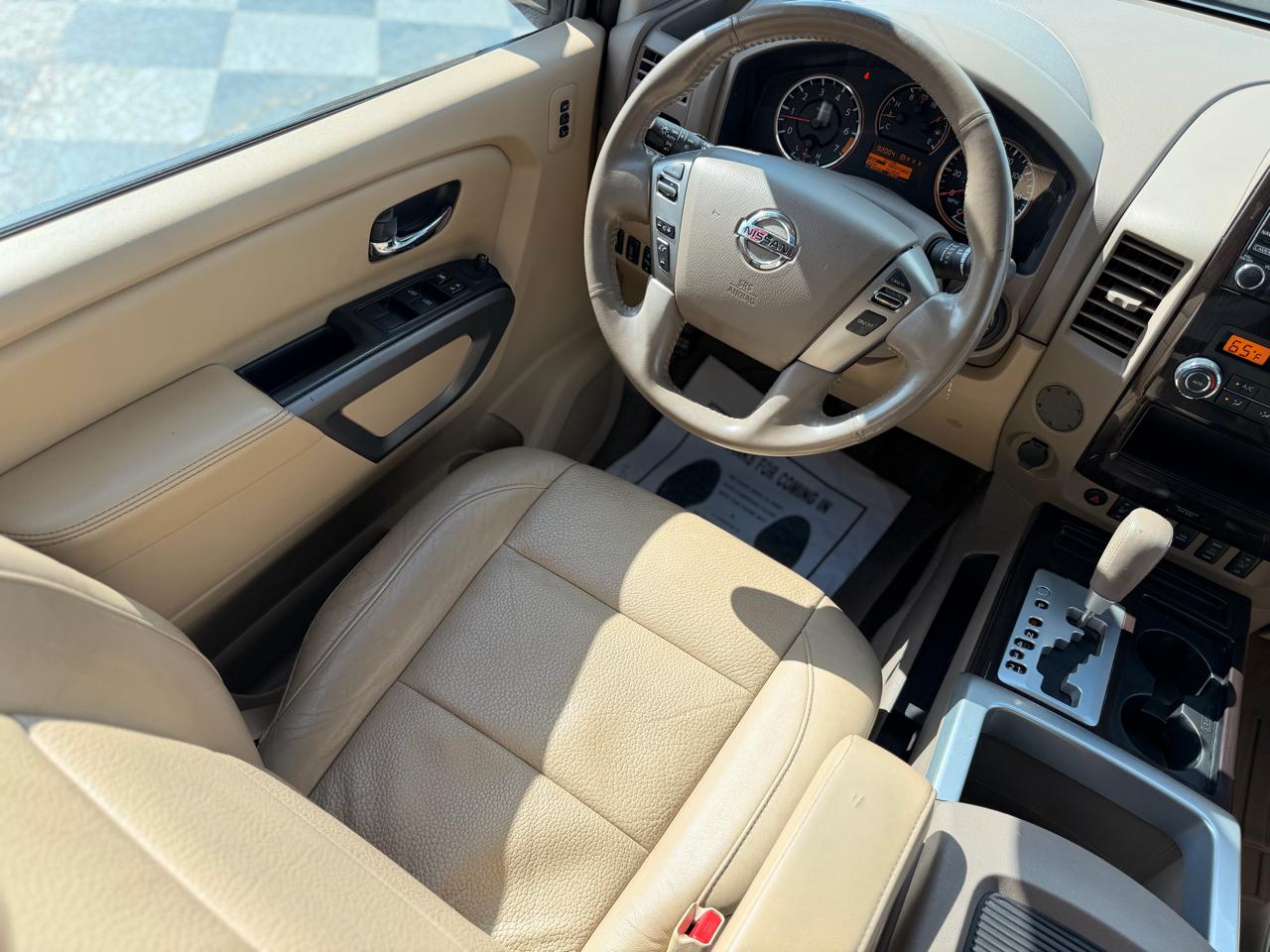 Nissan Titan SL Crew Cab 2WD 2015