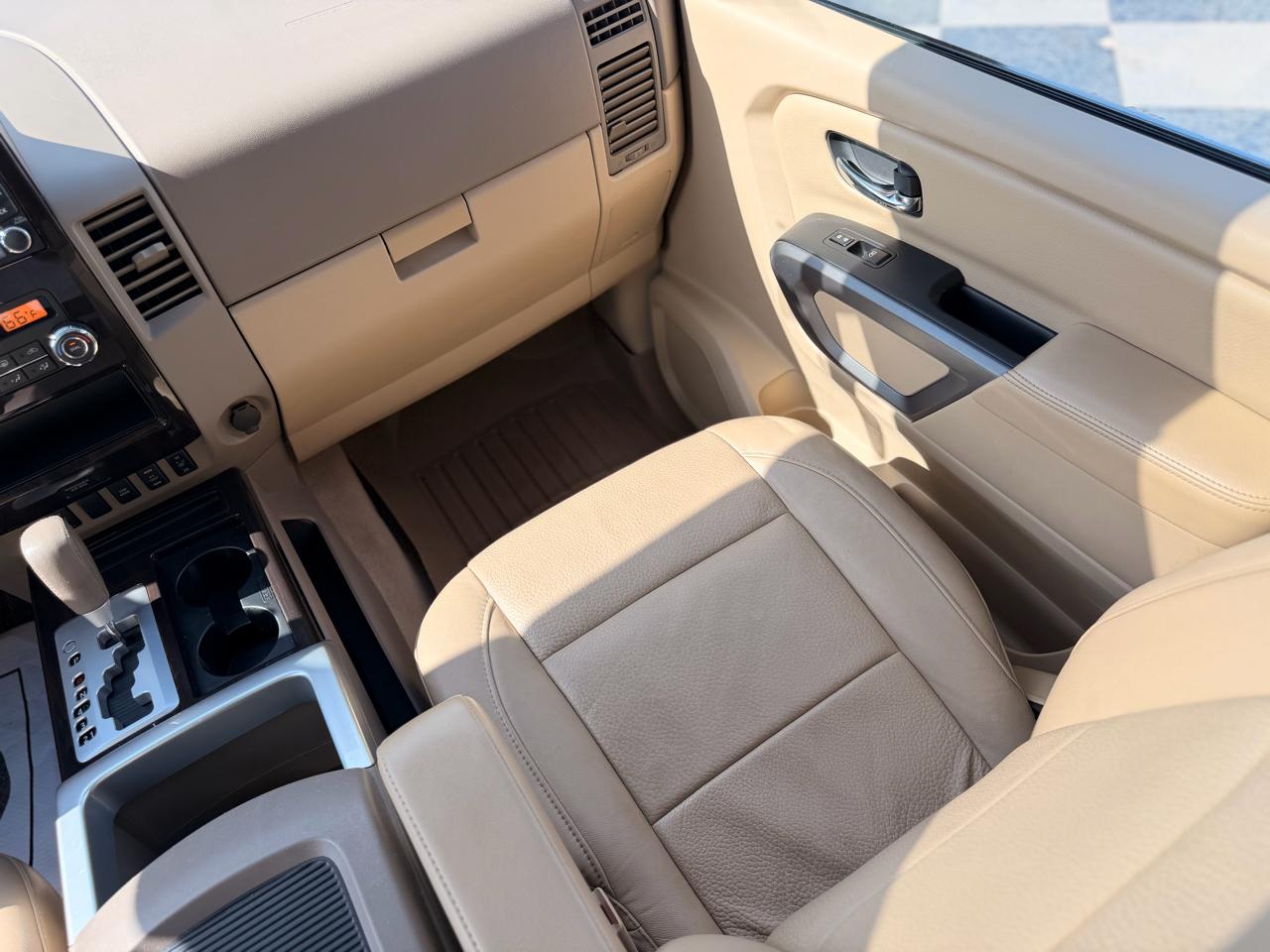 Nissan Titan SL Crew Cab 2WD 2015