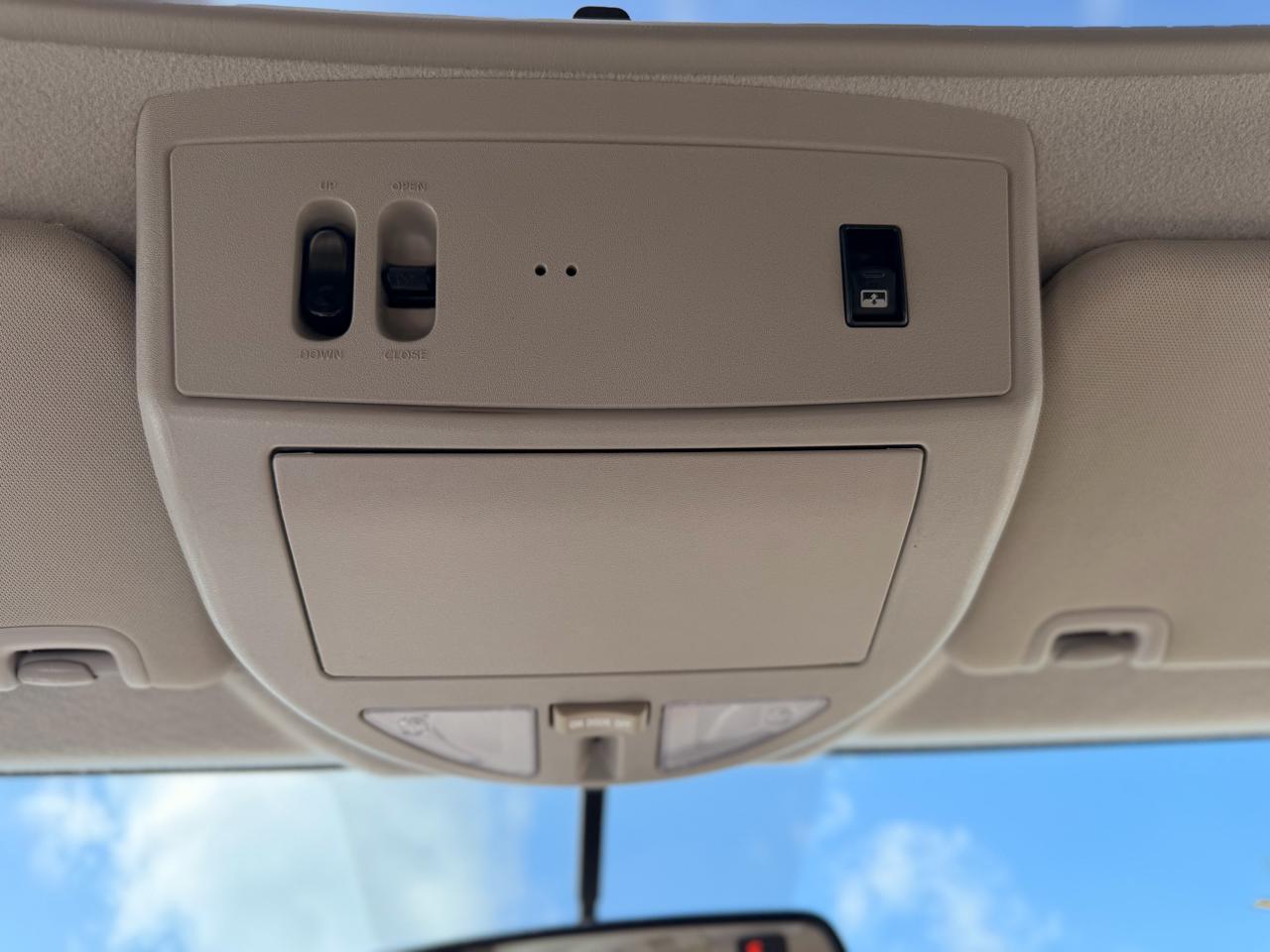 Nissan Titan SL Crew Cab 2WD 2015