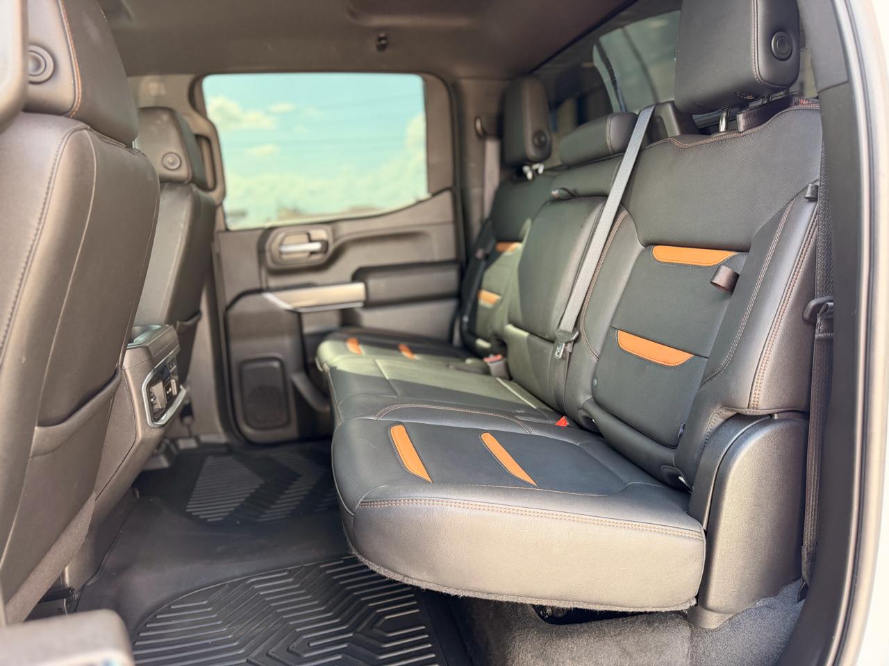 GMC Sierra 1500 AT4 Crew Cab Short Box 4WD 2021