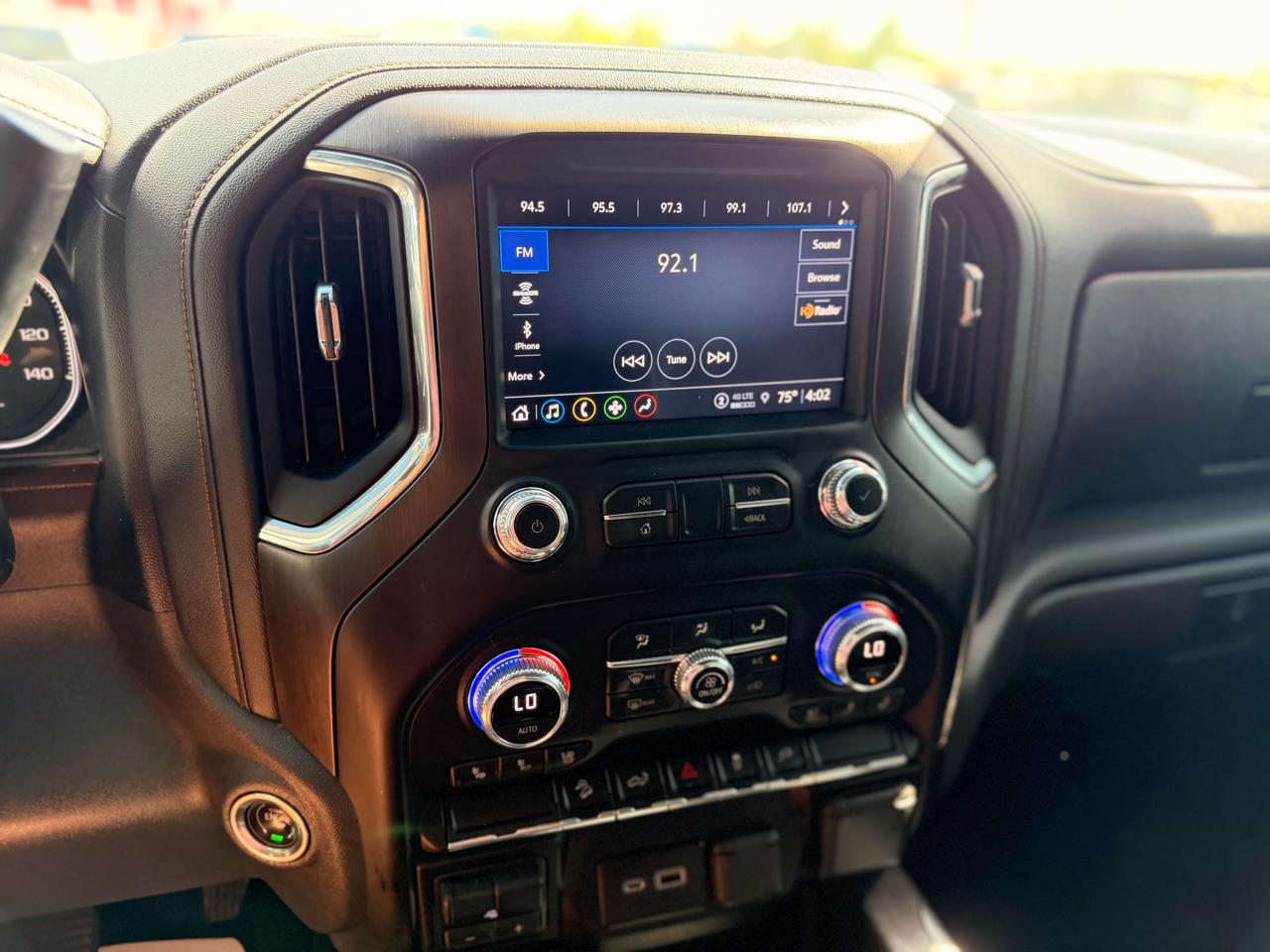 GMC Sierra 1500 AT4 Crew Cab Short Box 4WD 2021