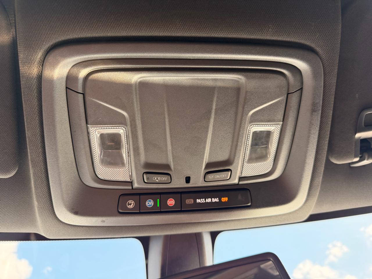 GMC Sierra 1500 AT4 Crew Cab Short Box 4WD 2021