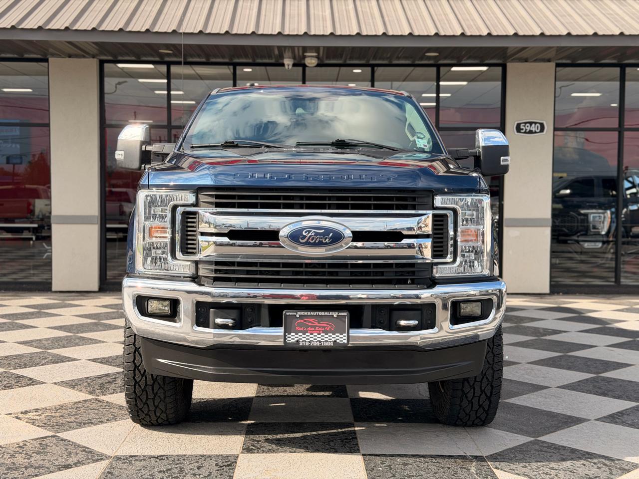 Ford F-250 SD XLT Crew Cab 4WD 2018