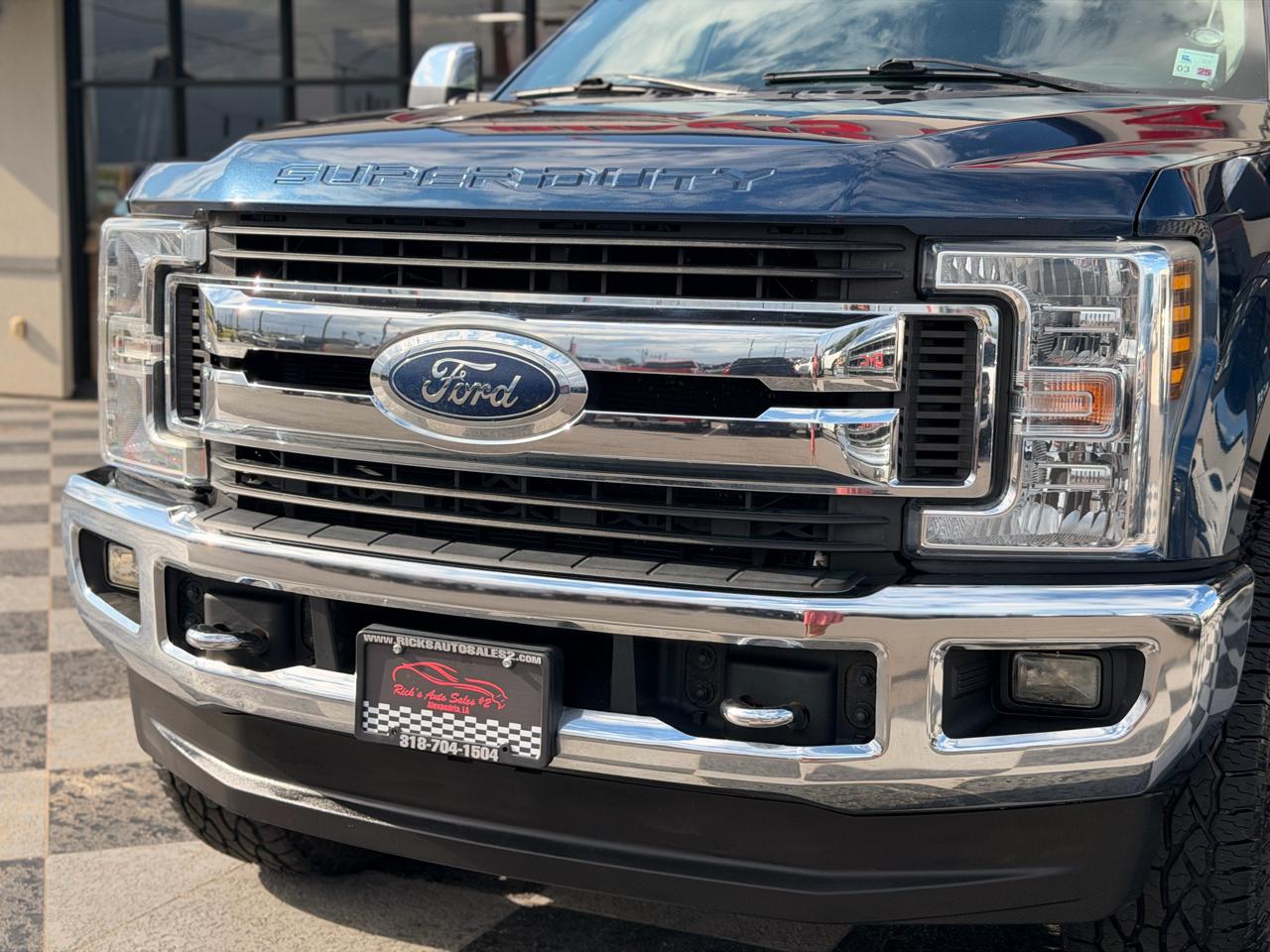 Ford F-250 SD XLT Crew Cab 4WD 2018