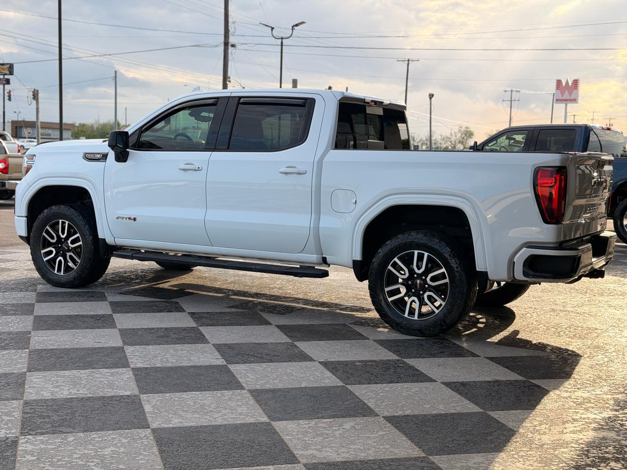 GMC Sierra 1500 AT4 Crew Cab 4WD SWB 2019