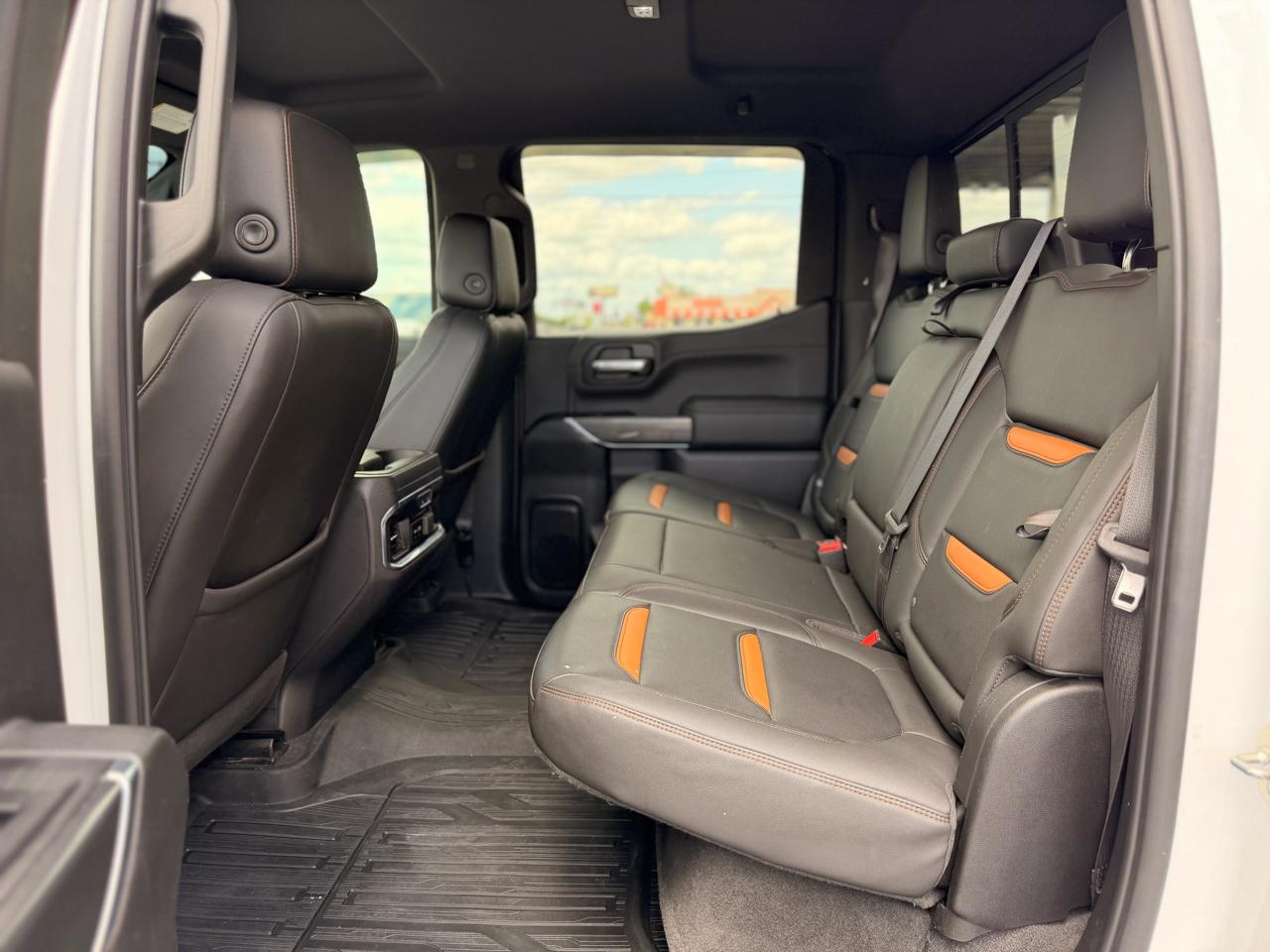 GMC Sierra 1500 AT4 Crew Cab 4WD SWB 2019