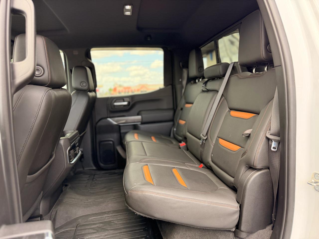 GMC Sierra 1500 AT4 Crew Cab 4WD SWB 2019