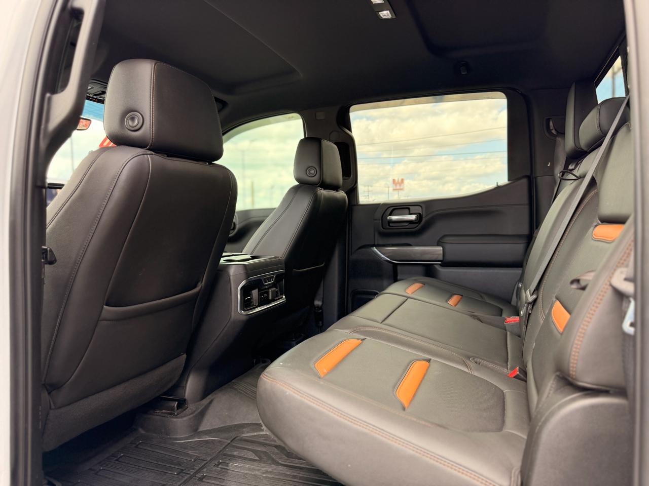 GMC Sierra 1500 AT4 Crew Cab 4WD SWB 2019