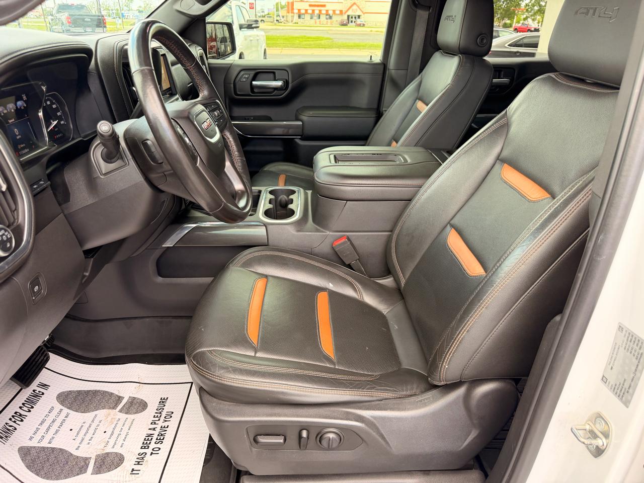 GMC Sierra 1500 AT4 Crew Cab 4WD SWB 2019