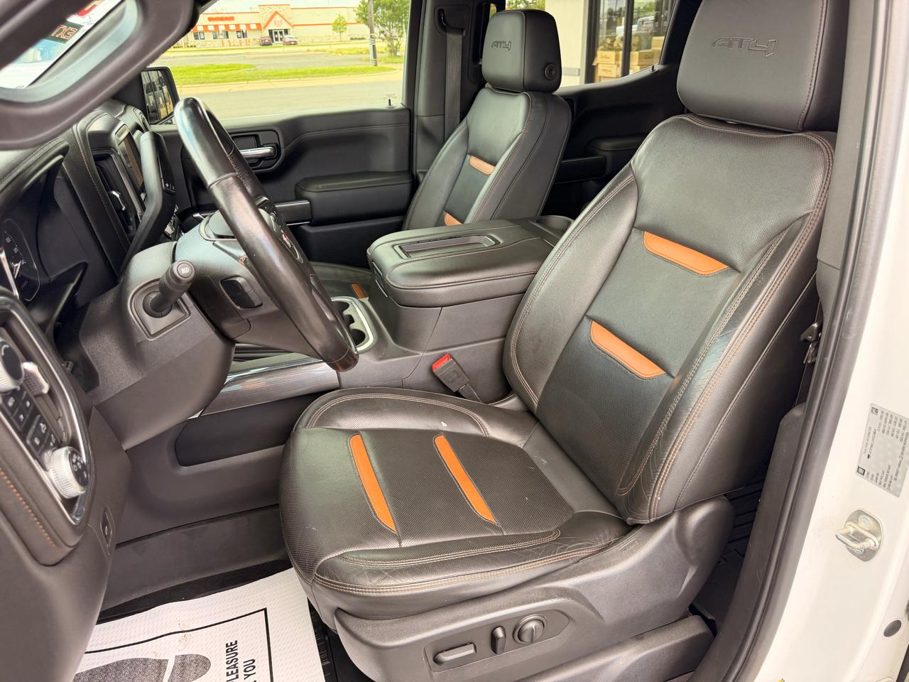 GMC Sierra 1500 AT4 Crew Cab 4WD SWB 2019