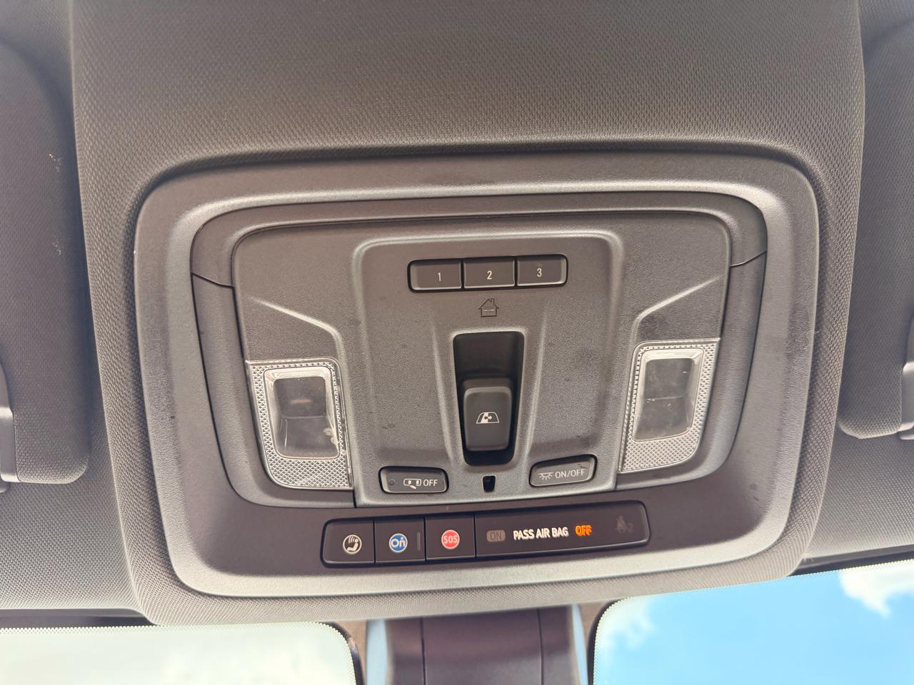 GMC Sierra 1500 AT4 Crew Cab 4WD SWB 2019