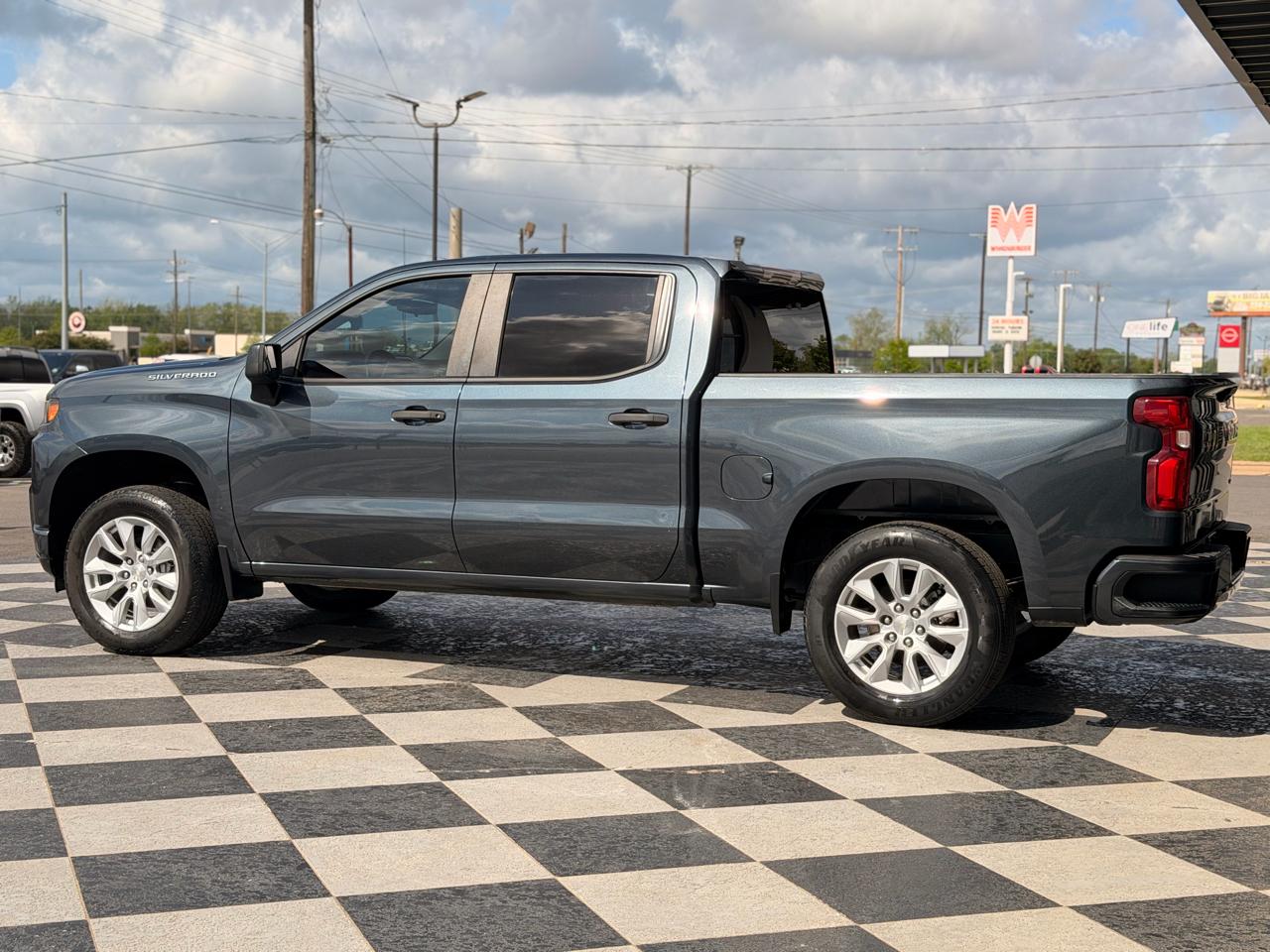 Chevrolet Silverado 1500 Custom Crew Cab 2WD 2019