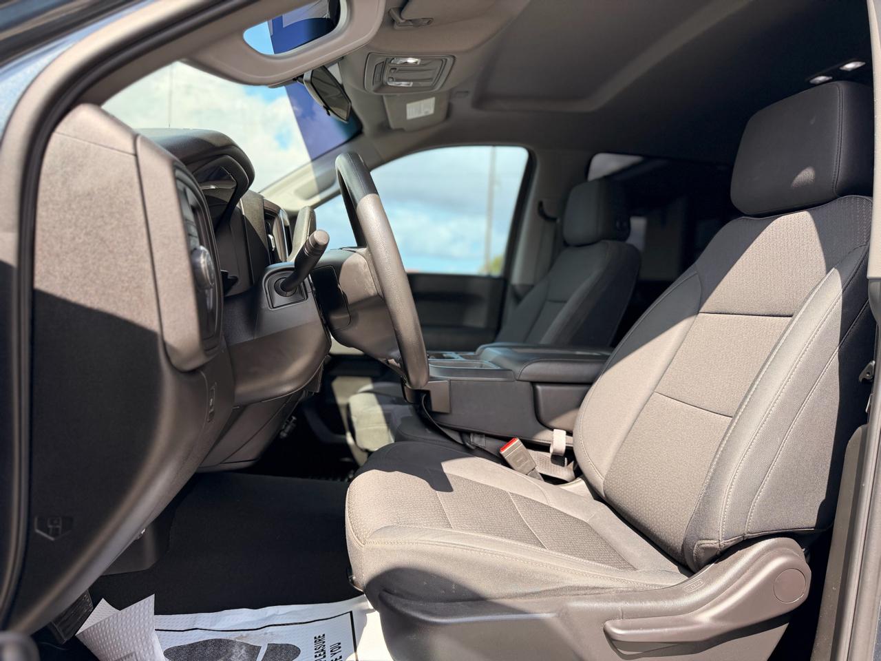 Chevrolet Silverado 1500 Custom Crew Cab 2WD 2019