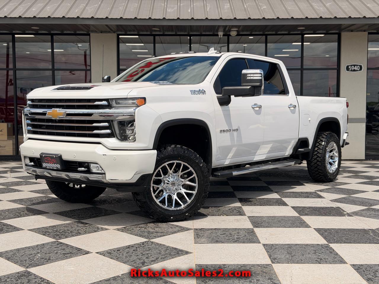 2022 Chevrolet Silverado 2500HD High Country Crew Cab Short Box 4WD
