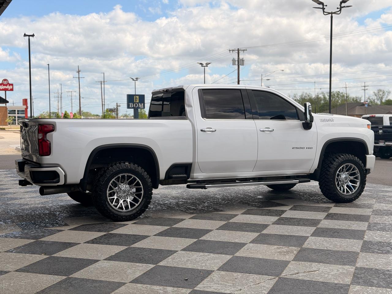 Chevrolet Silverado 2500HD High Country Crew Cab Short Box 4WD 2022