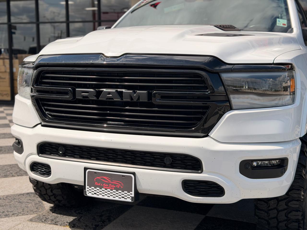 RAM 1500 Laramie Crew Cab SWB 4WD 2022