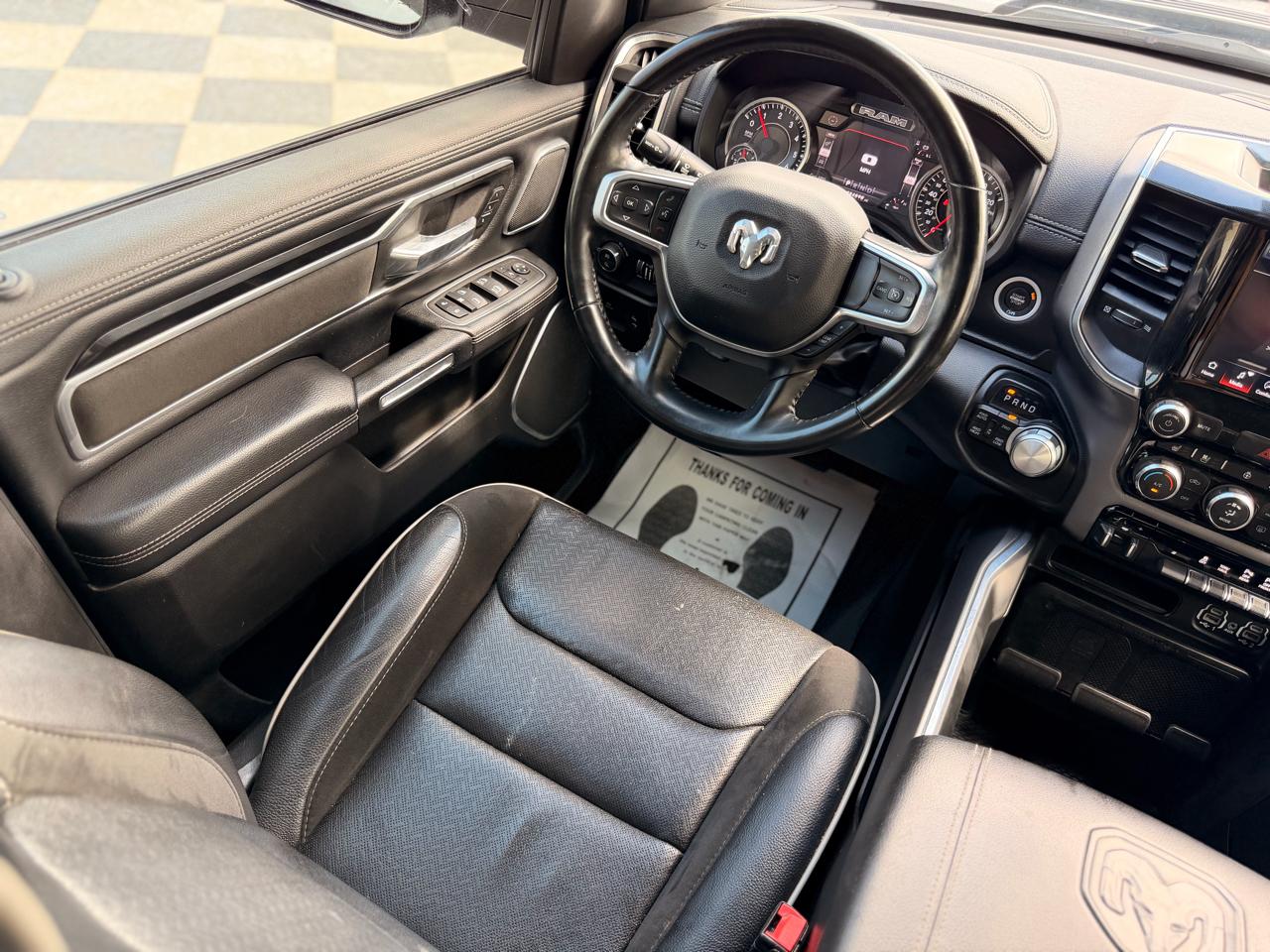 RAM 1500 Laramie Crew Cab SWB 4WD 2022