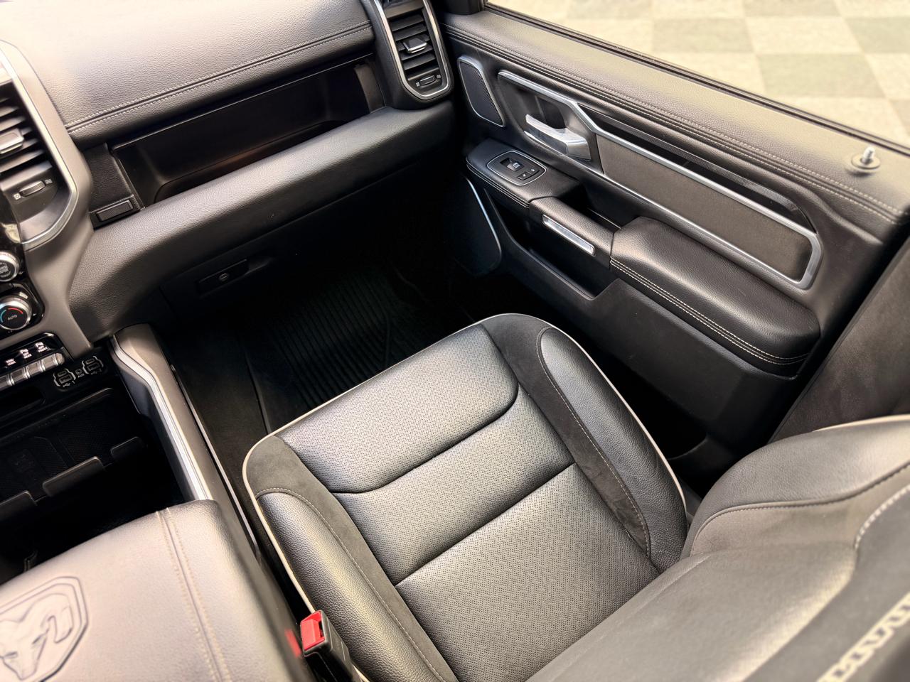 RAM 1500 Laramie Crew Cab SWB 4WD 2022